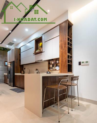 BÁN NHÀ LÔ GÓC NGHI TÀM TÂY HỒ – MẶT PHỐ VIP – CÁCH HỒ TÂY 500M – CHỈ 25.9 TỶ! - 2