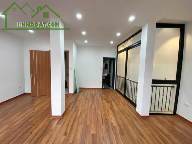 NHÀ MỚI ĐẸP TRÍCH SÀI TÂY HỒ 90M2 - SÁT HỒ - YÊN TĨNH CHỈ 13 TỶ - 2