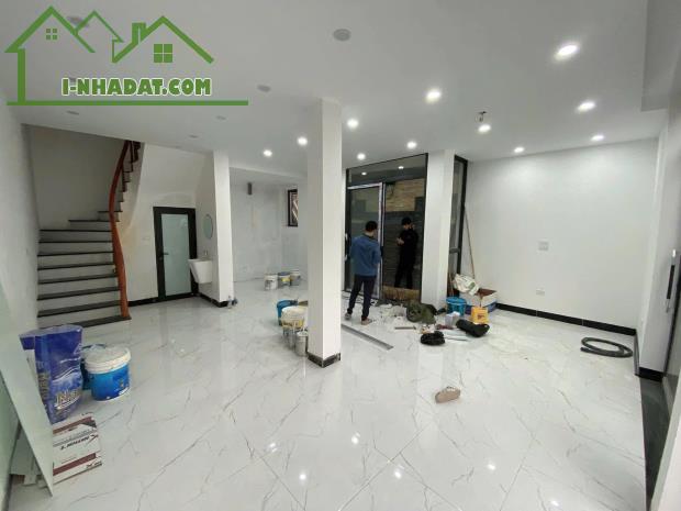 NHÀ MỚI ĐẸP TRÍCH SÀI TÂY HỒ 90M2 - SÁT HỒ - YÊN TĨNH CHỈ 13 TỶ - 5
