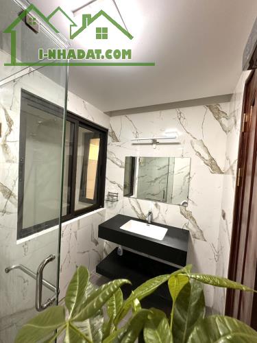 Vị Trí Đắc Địa - 7 Tầng Thang Máy Thông Sàn Kinh Doanh - Ô Tô Vào Nhà, phố Mai Động - 4