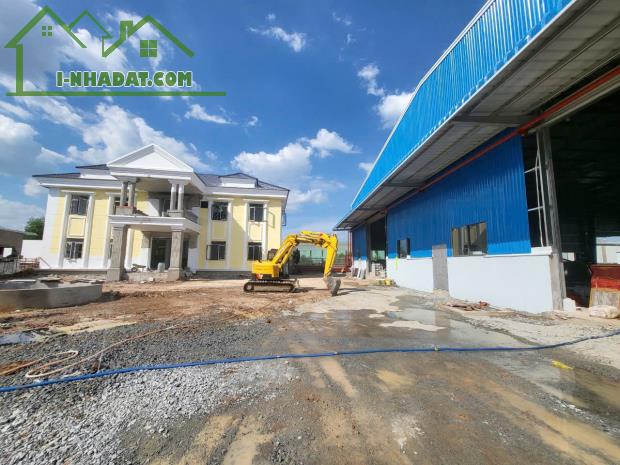 Cho thuê 5000m2 xưởng mới 100% Tân Uyên , PCCC tự động, đường công, giấy tờ đầy đủ