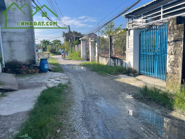 BÁN LÔ ĐẤT 1/ ĐƯỜNG NGUYỄN THỊ THỌ, THỊ TRẤN ĐỨC HOÀ DT 256M2 GIÁ 1TY7 SHR - 1