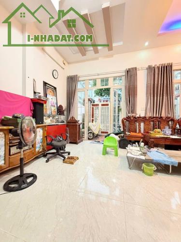 🔥 BÁN NHÀ 2 TẦNG - 81M2 NGANG HƠN 6 MÉT - HẺM NHỰA 8 MÉT Ô TÔ ĐỖ CỬA NGÀY ĐÊM - GẦN CHỢ U - 1