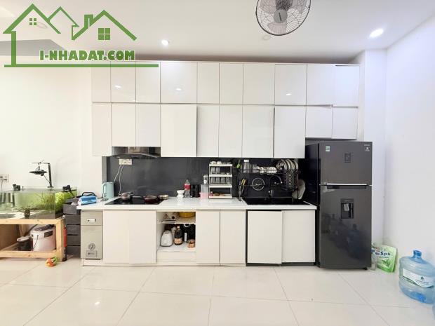 LAM SƠN - P2 TÂN BÌNH - HẺM Ô TÔ - DT:44M2 [ 4 ❌ 11M ] 4 TẦNG,4PN - CHỈ 8,3 TỶ - 5