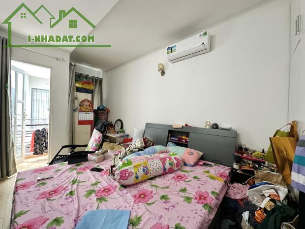 HƠN 7 TỶ NHÀ PHÚ NHUẬN - 10M XE HƠI ĐỖ - HẺM THÔNG LÊ VĂN SỸ - 48M2 4 TẦNG 4PN ĐẸP CHUẨN - 3