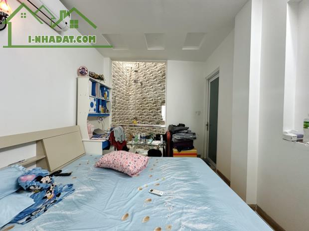 HƠN 7 TỶ NHÀ PHÚ NHUẬN - 10M XE HƠI ĐỖ - HẺM THÔNG LÊ VĂN SỸ - 48M2 4 TẦNG 4PN ĐẸP CHUẨN - 4