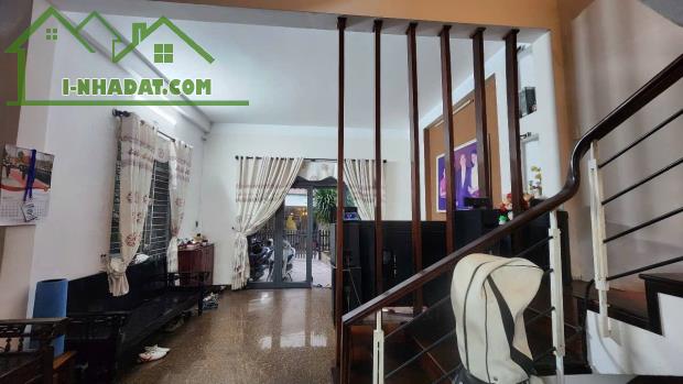 # Nhà Kiệt gần MT Thái Thị Bôi, Chợ, 170m2, ngang 8, 3 tầng, 5.x tỷ - 1