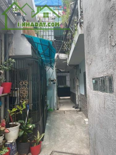 Chính Chủ Bán Nhanh Căn Nhà Mặt Tiền Đẹp, Rộng Rãi, Giá Rẻ Tại Quận 8