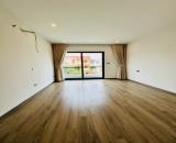 Bán gấp căn nhà phố Cổ Linh DT30m2 nhà 5 tầng giá 5,55 tỷ.