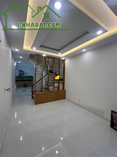Bán nhà sát Lê Hồng Phong, Q.10, hẻm kinh doanh, 8.x tỷ! - 3