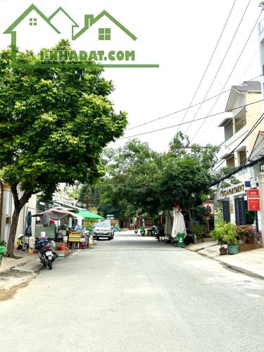 Bán Đất Biệt Thự 200m2(8mx25m) Khu 215 Nguyễn Văn Hưởng,Thảo Điền,Q2-Giá 58 Tỷ TL - 4
