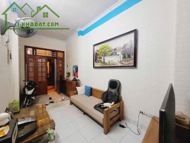 NHÀ 298 TÂY SƠN, CÁNH CỬA THỨ 10 TRONG PHỐ – BÍ ẨN GIỮA TRÁI TIM ĐỐNG ĐA - 2