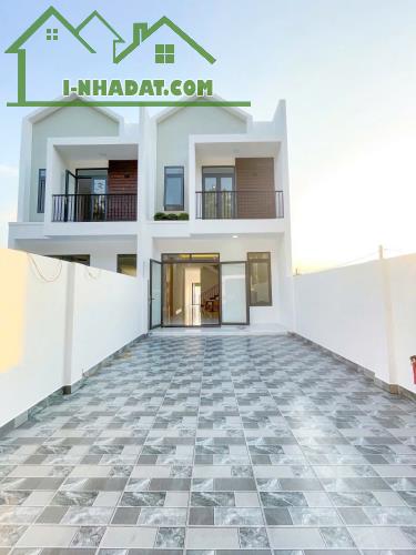 NHÀ LẦU P. TÂN TRIỀU - TP BIÊN HOÀ, SHR, FULL THỔ NGAY TRUNG TÂM HÀNH CHÍNH