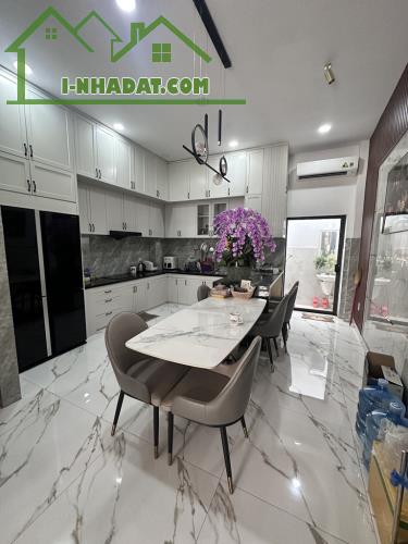 NHÀ 4 TẦNG CÒN MỚI – FULL NỘI THẤT – Hà Huy Giáp, Quận 12 - 68m² -  6.4 tỷ - 1