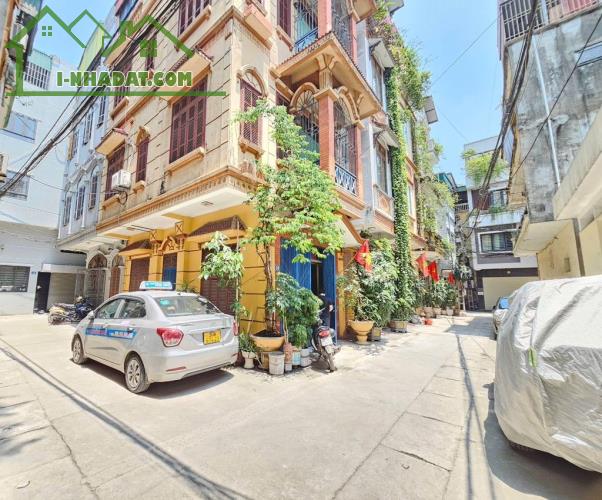 Siêu phẩm Mỗ Lao lô góc ô tô tránh giá thương lượng - 1