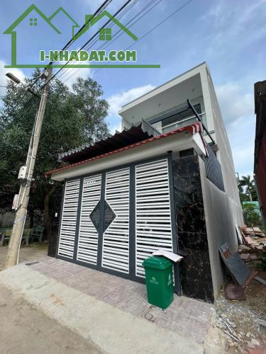 Bán Căn Nhà Lầu 90m2 Sổ Riêng Gần Khu Du Lịch Bửu Long