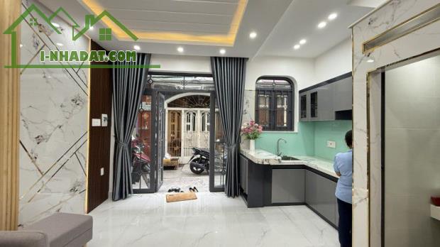 NHÀ ĐƯỜNG BÙI QUANG LÀ - GÒ VẤP - GIÁP TÂN BÌNH 2 TẦNG - 2PN - NHÀ MỚI - CHỈ 3,3 TỶ - 2