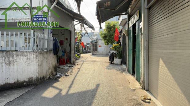 NHÀ ĐƯỜNG BÙI QUANG LÀ - GÒ VẤP - GIÁP TÂN BÌNH 2 TẦNG - 2PN - NHÀ MỚI - CHỈ 3,3 TỶ - 4