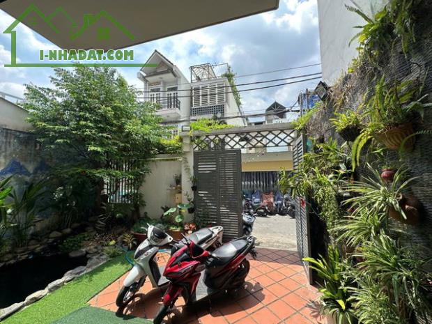 Nhà Mới 4Tầng Cách mặt Tiền 15M Hẻm Thẳng Xe Hơi Sổ Vuông 60m2 Gía 13 Tỷ Thương Lượng