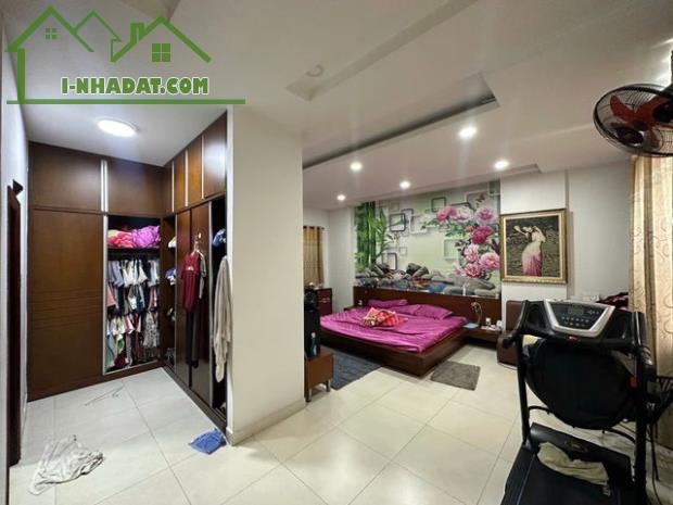 Nhà Mới 4Tầng Cách mặt Tiền 15M Hẻm Thẳng Xe Hơi Sổ Vuông 60m2 Gía 13 Tỷ Thương Lượng - 1