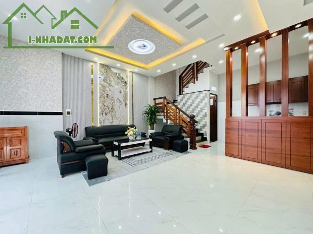 Đẹp lung linh nhà 1 trệt 2 lầu. Tú Xương, Võ Thị Sáu, Quận 3. Giá 4,25 tỷ. Sổ riêng - 1