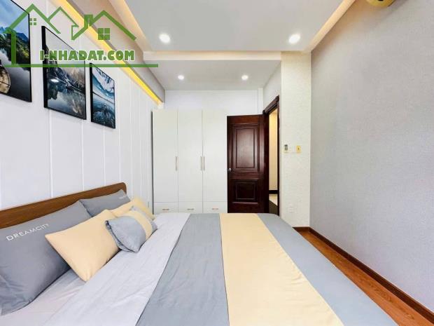Đẹp lung linh nhà 1 trệt 2 lầu. Tú Xương, Võ Thị Sáu, Quận 3. Giá 4,25 tỷ. Sổ riêng - 2