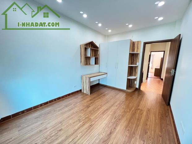 "Bán nhà phố 8/3 - Kim Ngưu, Hai Bà Trưng 41m, 5 tầng. Giá: 11.5 tỷ - 2