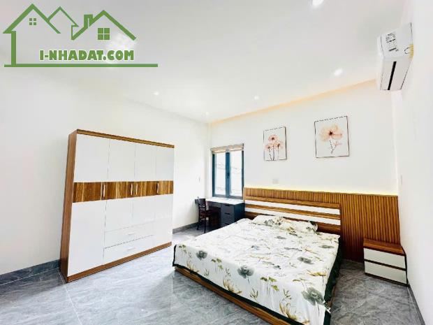 Cần bán nhà lô góc siêu thoáng 100m2- Full nội thất- Dọn vào ở ngay- chỉ 3,x tỷ - 4