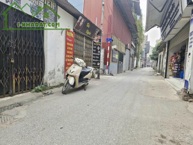 Bán đất Phố Trạm, Cổ Linh, Long Biên, 54m2, giá 13.8 tỷ, ô tô to, Kinh doanh tốt - 1