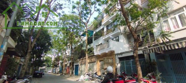 Chính chủ bán gấp nhà liền kề, phân lô, ô tô, kinh doanh KĐT Văn Phú 77m2x4T, vỉa hè 5m,