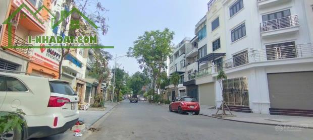 Chính chủ bán gấp nhà liền kề, phân lô, ô tô, kinh doanh KĐT Văn Phú 77m2x4T, vỉa hè 5m, - 2