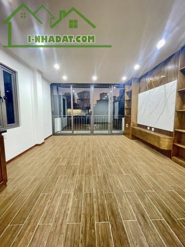 Tô Vĩnh Diện – PHÂN LÔ – Ô TÔ TRÁNH – THANG MÁY – LÔ GÓC 6 TẦNG - 4
