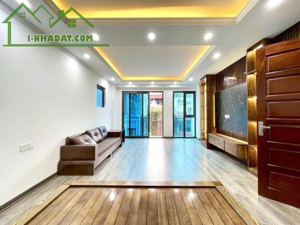 PL TÔ VĨNH DIỆN - Ô TÔ TRÁNH - THANG MÁY DT 43m2 6 tầng MT 6.4m Giá 19.8 tỷ