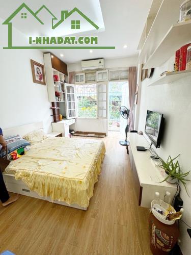 BÁN NHÀ LÁNG HẠ 62M2 x 3 TẦNG, LÔ GÓC, NGÕ NÔNG RỘNG, TRƯỚC NHÀ THOÁNG, NHỈNH 9 TỶ
