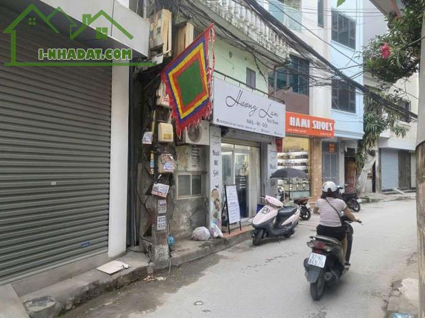 Bán nhà 14.6tỷ tại Giáp Bát Hoàng Mai Hà Nội diện tích 73m2 x nhà 2 tầng x mặt tiền 5m