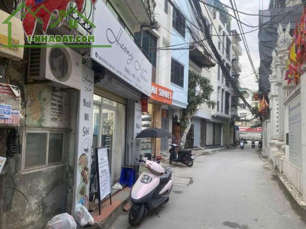 Bán nhà 14.6tỷ tại Giáp Bát Hoàng Mai Hà Nội diện tích 73m2 x nhà 2 tầng x mặt tiền 5m - 1