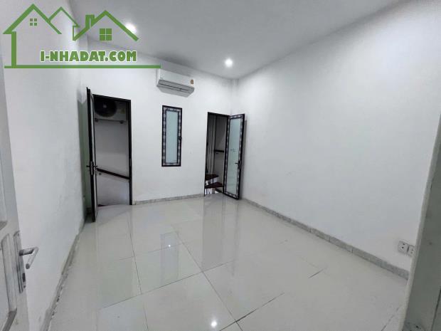 Hiếm Lạc Long Quân Tây Hồ ô tô đỗ cửa có thang máy 6T 50m2 8PN  ở cho thuê CCMN 35tr/tháng - 4