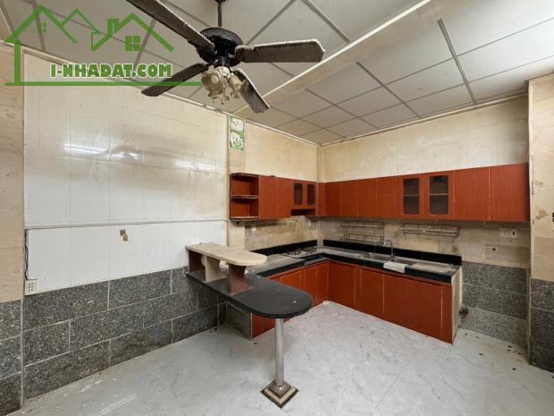 ĐIỆN BIÊN PHỦ👉 NHÀ CŨ PHÙ HỢP XÂY MỚI. 6 x 10, XH CÁCH VÀI BƯỚC 👉 12tỷ8, DAKAO QUẬN 1 - 3