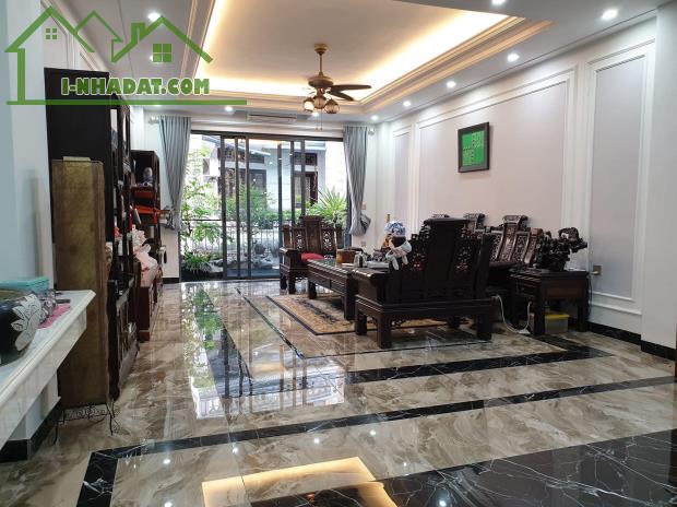 LIỀN KỀ YÊN NGHĨA PHÂN LÔ VỈA HÈ GẦN GA TẦU ĐIỆN NHỈNH 11TỶ