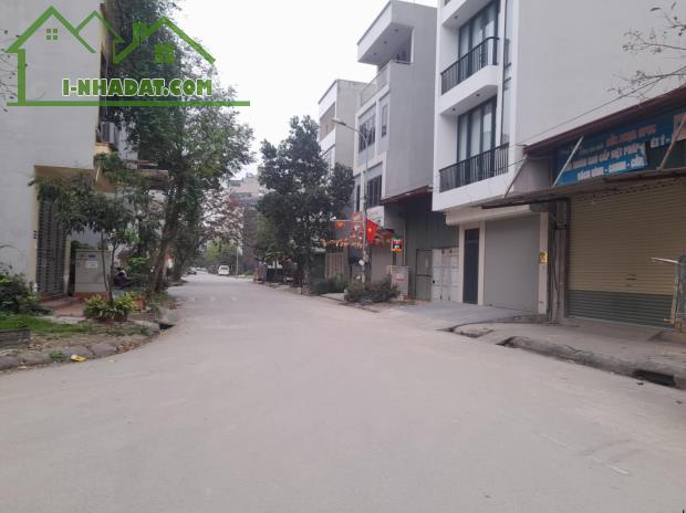 LIỀN KỀ YÊN NGHĨA PHÂN LÔ VỈA HÈ GẦN GA TẦU ĐIỆN NHỈNH 11TỶ - 4