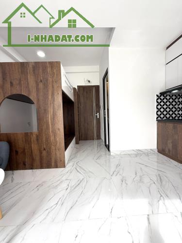 SIÊU PHẨM CCMN, Ô TÔ ĐỖ CỬA, 2 THOÁNG,10M RA PHỐ, DOANH THU 90TR/T, KHU VỰC VIP ĐỐNG ĐA. - 4