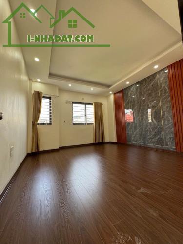 Bán nhà mặt đường trục chính Đa Sỹ  diện tích 36 m, gía nhỉnh 7 tỷ - 4