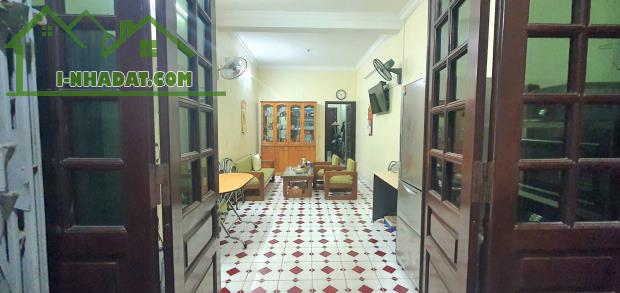 Bán Nhà 1 Mặt Phố 1 Mặt Ngõ Trần Đại Nghĩa. Hai Bà Trưng. Ô Tô. Vỉa Hè. DT 80m2. Giá 47,8