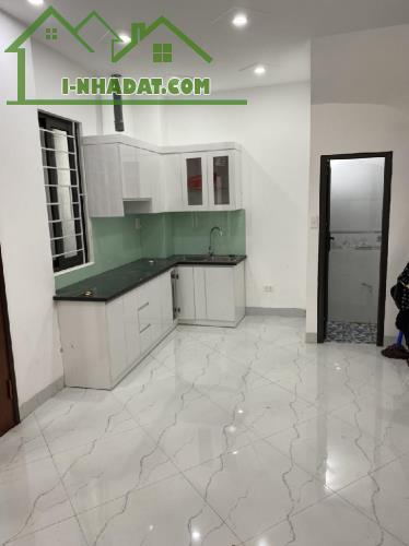 NHÀ MỚI ĐẸP Ở NGAY - GẦN ÔTÔ - 5TẦNG NGÕ THÔNG RỘNG, MỖ LAO 6.6tỷ.