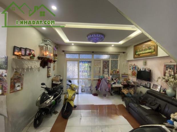 BÁN NHÀ 2 TẦNG MẶT TIỀN KINH DOANH – 182M2 – ĐƯỜNG THÔNG LÊ VĂN THỊNH – CHỈ 13 T - 2