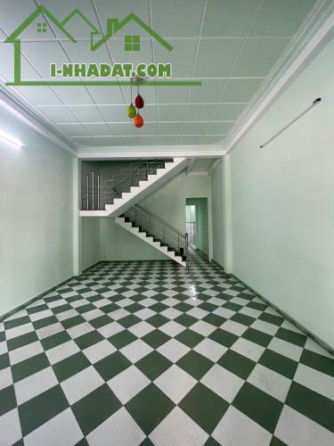 Cho thuê nhà 2 tầng đường 5.5m khu biển Thọ Quang, Sơn Trà, Đà Nẵng.