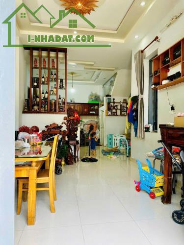 🍓Nhà 2 tầng 1/hẻm ô tô đường THẠNH LỘC 37, phường THẠNH LỘC, Q12, DT 60m2(6mx10m)💲4.38 t - 2
