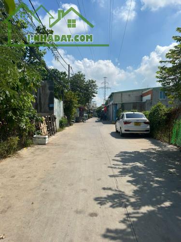 Cần bán, vị trí siêu đẹp, Nguyễn Văn Quá, quân12, dt: 68m2, HXH, siêu rẻ, chỉ 4 tỷ xíu.