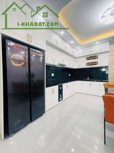 Bán nhà mới đẹp 3 tầng Dương Cát Lợi Nhà Bè full nội thất xe hơi vào nhà chỉ 7.x tỷ - 2
