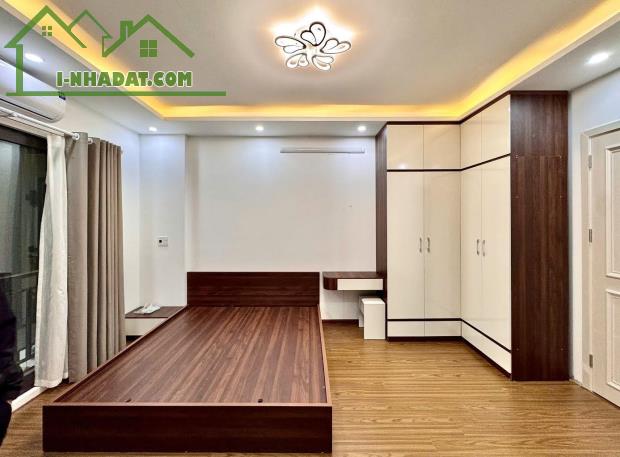 BÁN NHÀ 5 TẦNG, 3 PHÒNG NGỦ, PHỐ MINH KHAI - HÀ NỘI - GIÁ HỜ 6 TỶ HƠN - SỔ ĐỎ CHÍNH CHỦ - 3